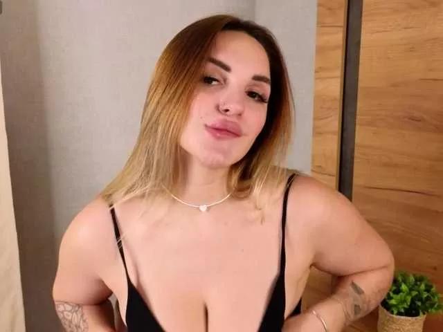 LustLagoon from BongaCams
