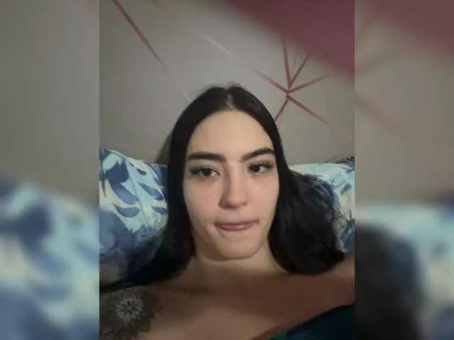 maddie1387 from BongaCams