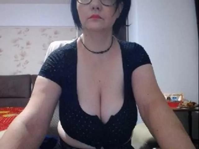 Masturbate to Mary-x, she wants to masturbate for you mary-x from BongaCams