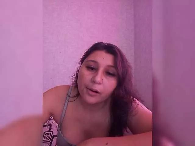 Masturbate to MaryHopkins, she wants to masturbate for you MaryHopkins from BongaCams