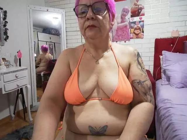 Admire sexy model Maturerose3 Maturerose3 from BongaCams