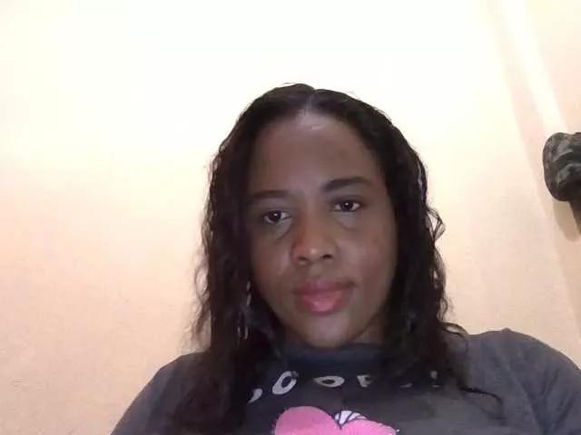 Midiosa229 from BongaCams