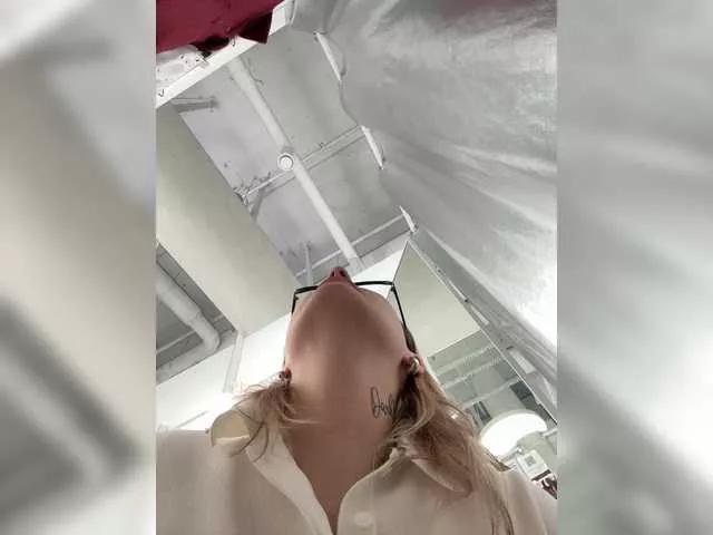 Watch naked performer Miss-Fetish Miss-Fetish from BongaCams