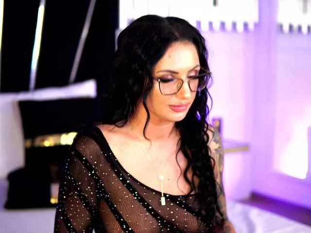 MistyWooods from BongaCams