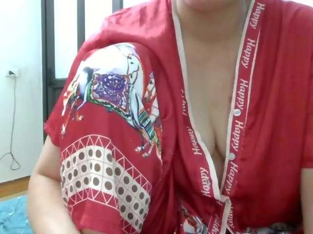 Nanababy888 from BongaCams