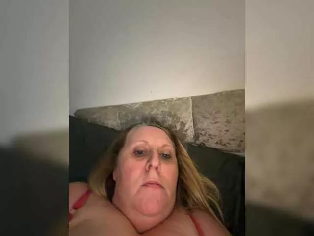 Naughtywife77 from BongaCams