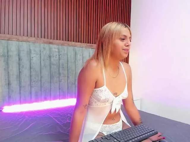 NiaaGraves from BongaCams