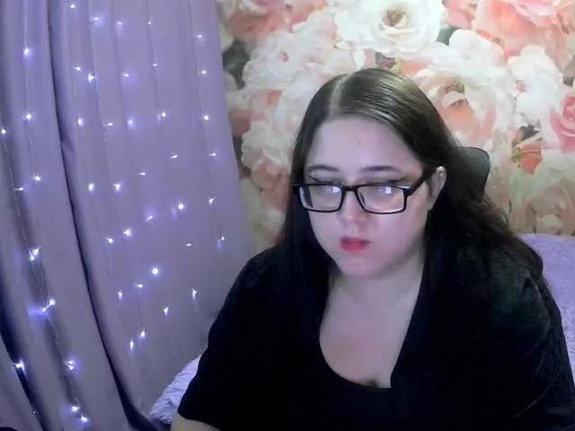 Watch OverseerX, she wants to masturbate for you OverseerX from BongaCams