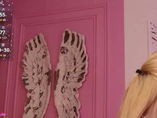 PinkySparkss from BongaCams