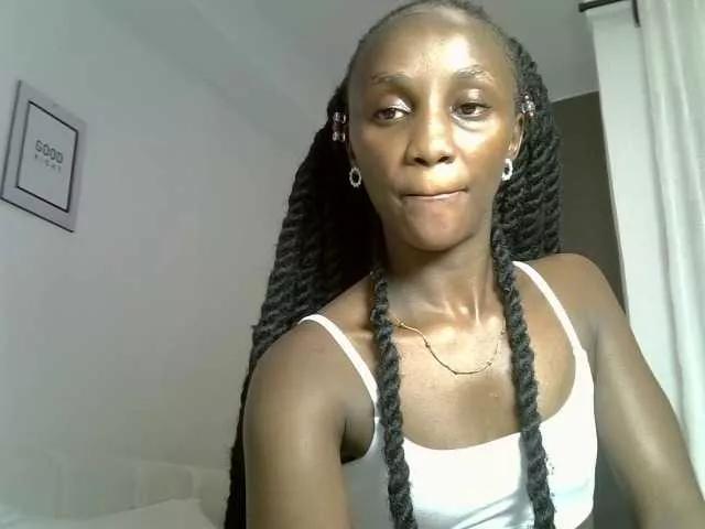 Prettygee from BongaCams