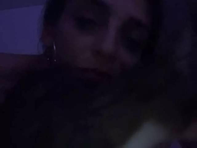 PuffyGloss on BongaCams 