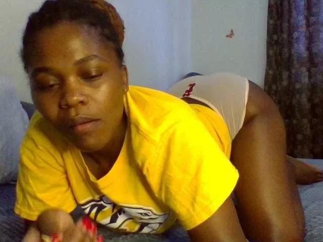 QueenJacky from BongaCams