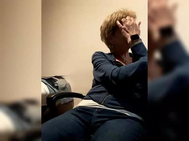 Sexy Reife-dame wants you to fuck her body now Reife-dame from BongaCams