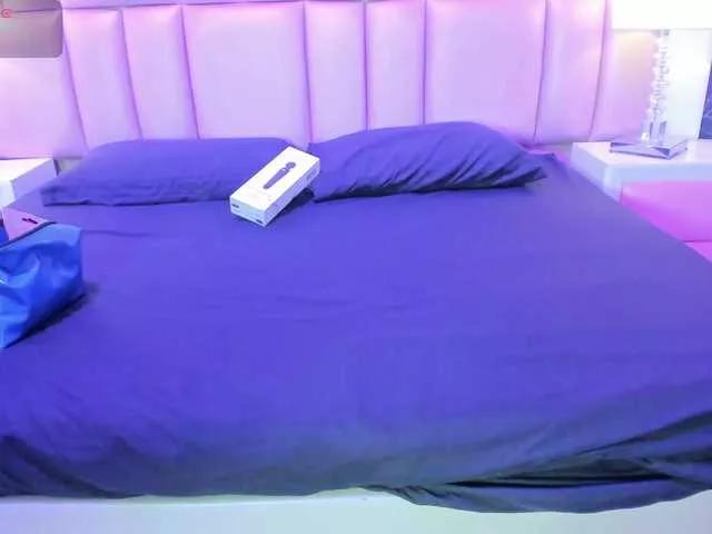Checkout BongaCams's ReinaMiah ReinaMiah from BongaCams