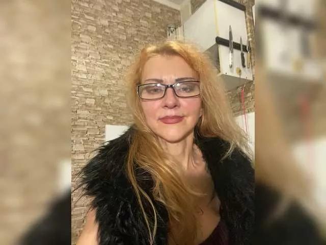 Ritia from BongaCams