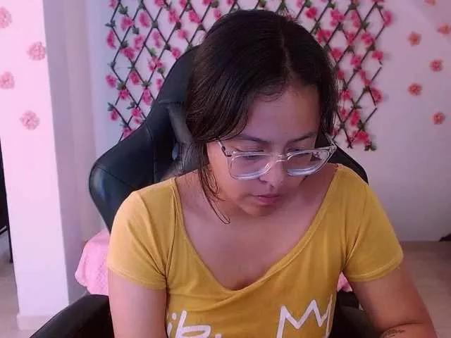 Roseviolet from BongaCams