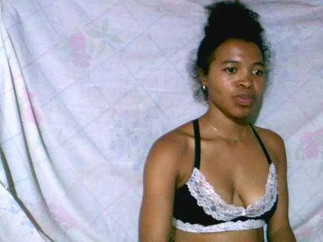 Royal-diva from BongaCams