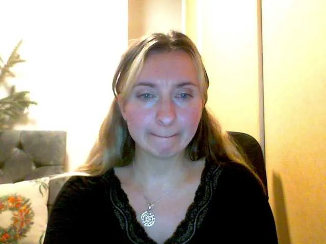 RuslanaFlower — oil on the whole body  