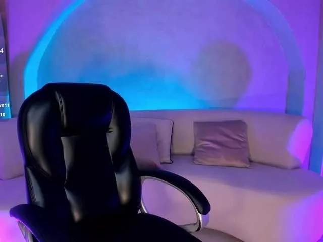 Discover 20 years old SamanthaKlein from BongaCams SamanthaKlein from BongaCams