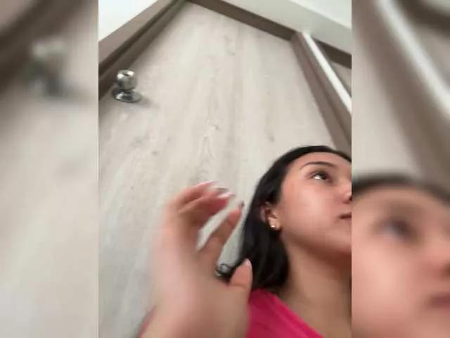 Admire 20 years old sarayu- from BongaCams sarayu- from BongaCams