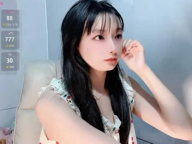 Sari94 — play with my nipples toy