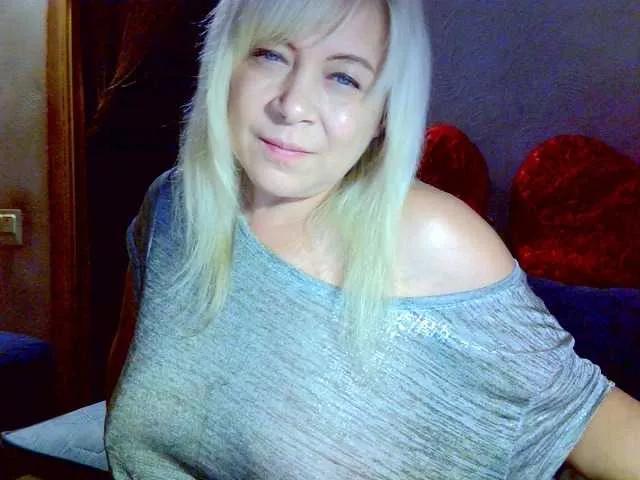 Savan35na from BongaCams