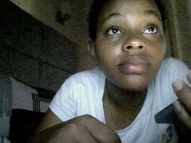 Shantel001 from BongaCams