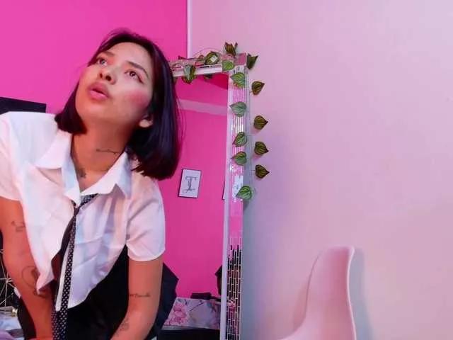 slutlittlegir from BongaCams