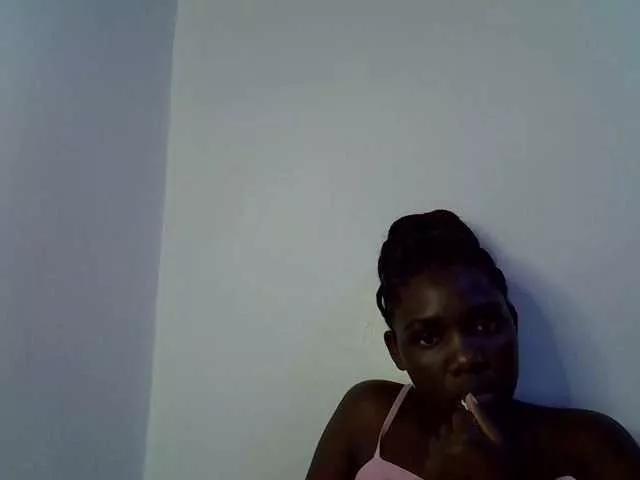 Smiling-Machine from BongaCams