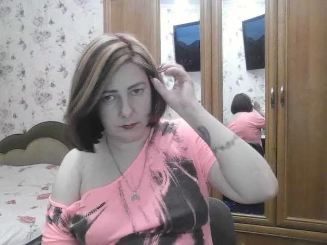 SophieNightAh from BongaCams