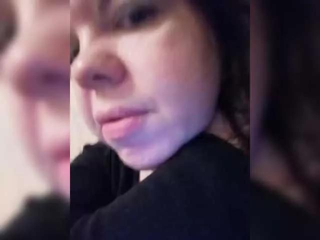 SweetDimond5 on BongaCams 