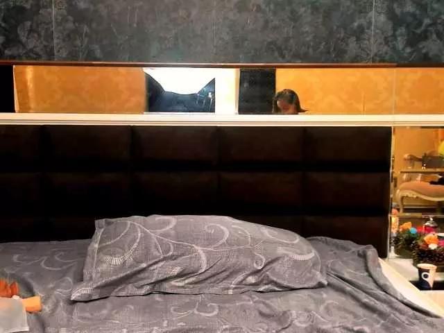TinnyMillieXXX from BongaCams