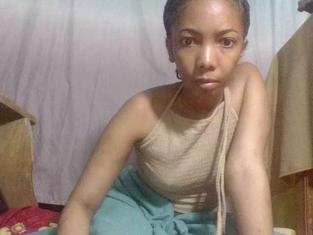 Tiphanie from BongaCams