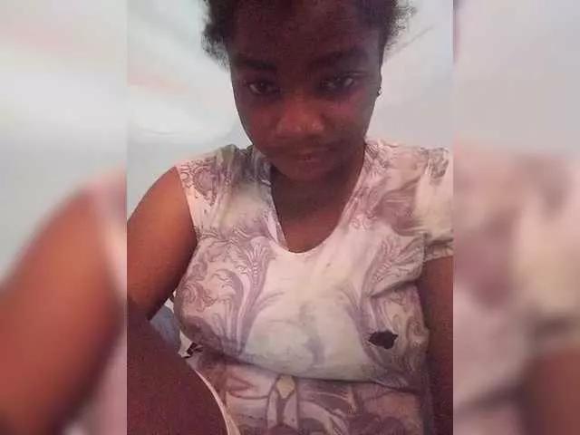 tryciah from BongaCams