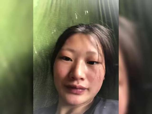 Visinee on BongaCams 