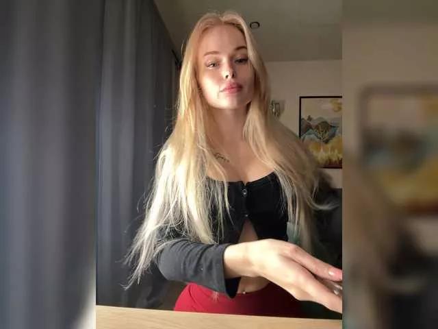 Watch sweet camwhore VladaMais VladaMais from BongaCams