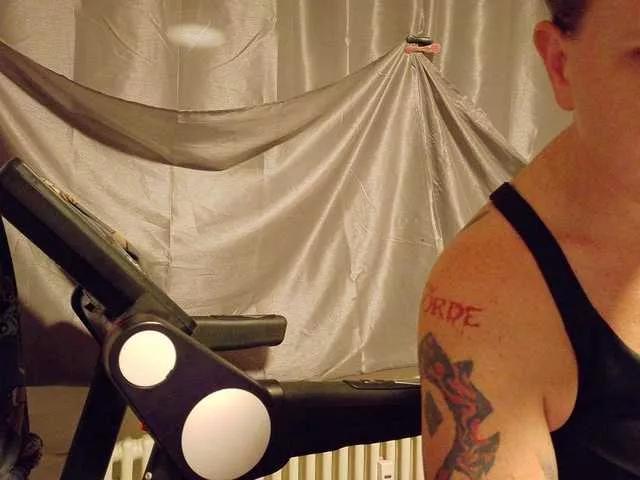 Wetgerman2 from BongaCams