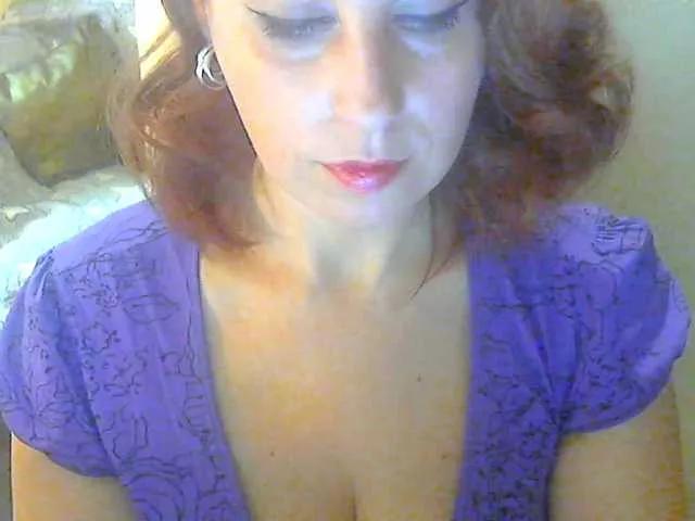 xJESSIxx from BongaCams