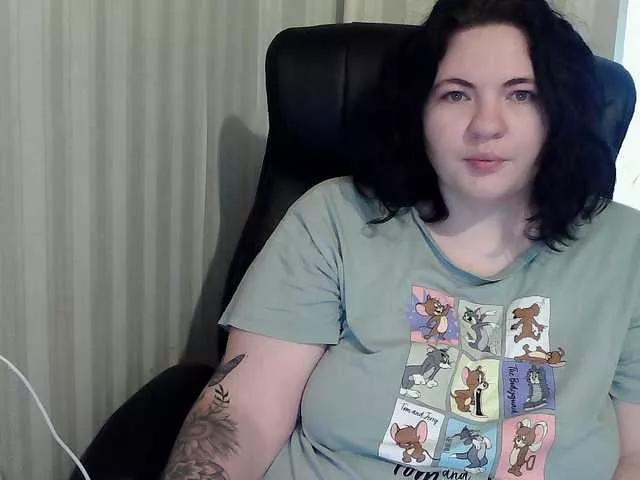Sweet XLisaBlueX wants you to fuck her body now XLisaBlueX from BongaCams