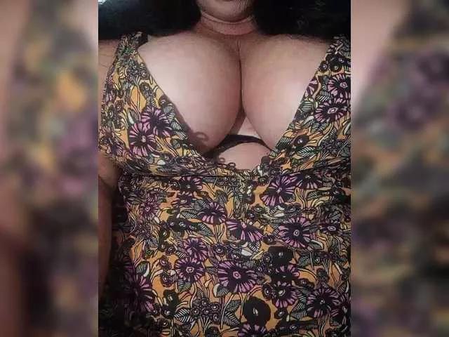 Try 40 years old Xo4y2sexa from BongaCams Xo4y2sexa from BongaCams