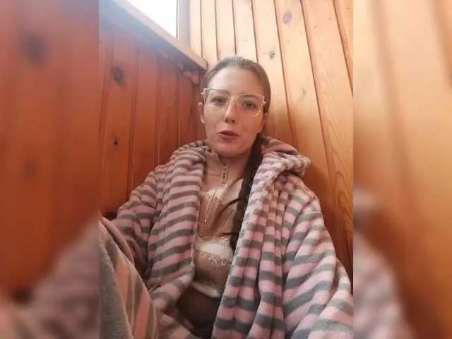 Sweet Ymmixxx wants you to fuck her body now Ymmixxx from BongaCams