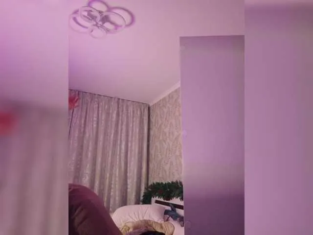 YonaBones — Hi guys! Welcome to my room! My name is Yona :) Today is a good day to meet and spend time together :)Guys, don't forget to go to private messages 5 tk