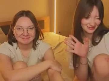 Try 20 years old _reverse_gang_ from Chaturbate _reverse_gang_ from Chaturbate