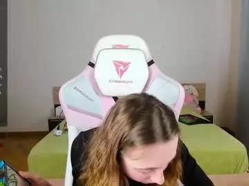 adelina_cowell from Chaturbate