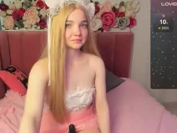 Explore dirty slut Animealica animealica from Chaturbate