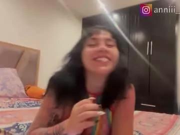 annie_snow_ from Chaturbate