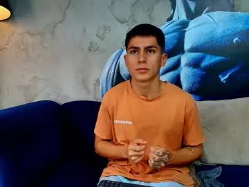 aron_pulse — Aron Live Room --  Hot latin body, pure temptation  Dare to watch  - Goal: Latin seduction  [64 tokens left] #bigcock #cum #muscle #new #bigass