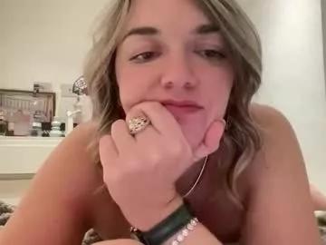 bee4040 from Chaturbate