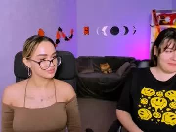 bella_cute12 from Chaturbate