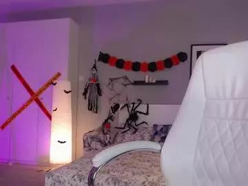 Discover Bellla_haddid, she wants to masturbate for you bellla_haddid from Chaturbate